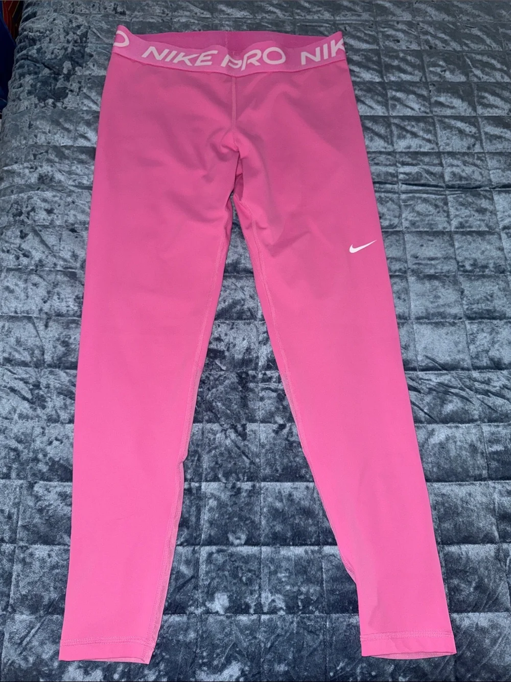 Nike Pro Womens Pink Athletic Leggings